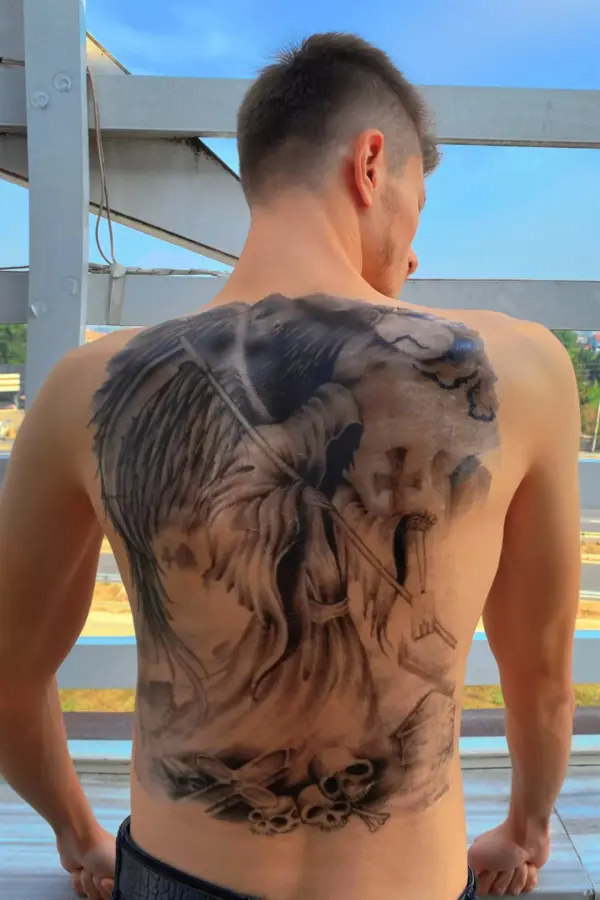 Geçici Azrail Modelli Sırt Dövme Tattoo