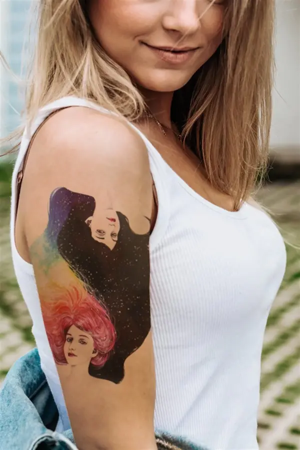 Geçici Kadın Modelli Dövme Tattoo