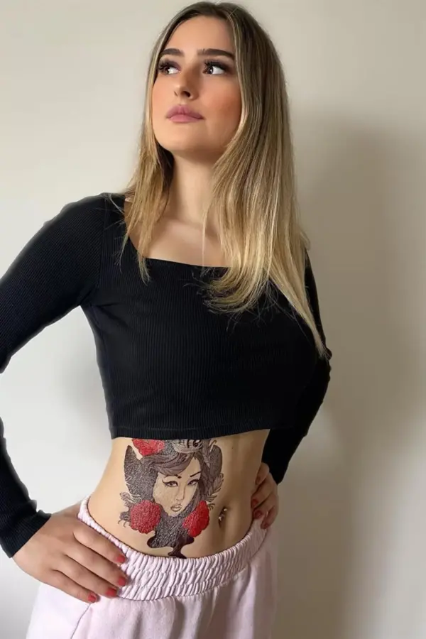 Geçici Kadın ve Gül Modelli Dövme Tattoo